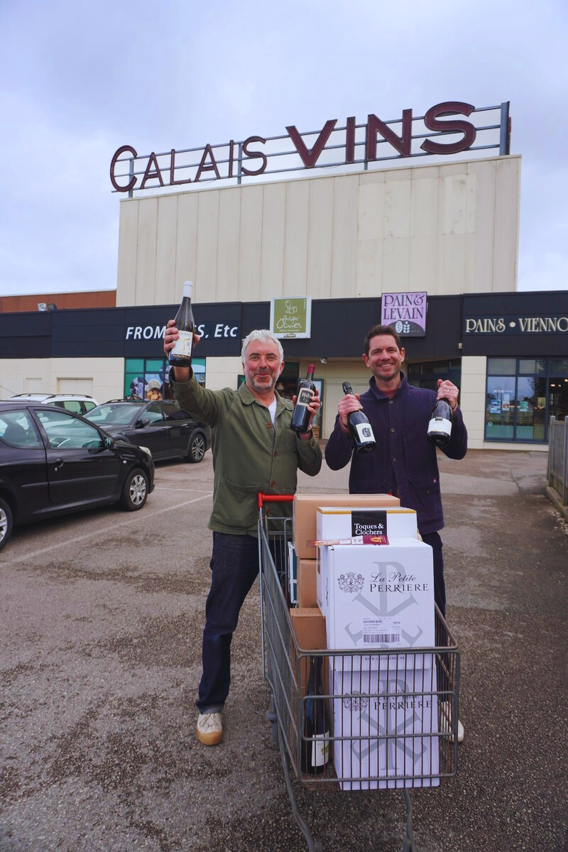 two wine specialists come for a review of Calais Vins
